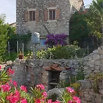 度假居 Stone House Na Rudini 兹拉林