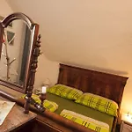 度假居 Stone House Na Rudini