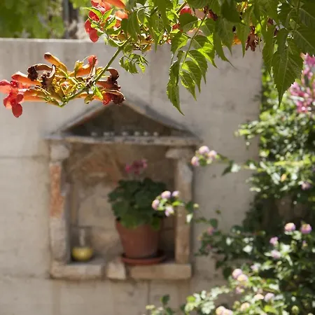 Stone House Na Rudini *