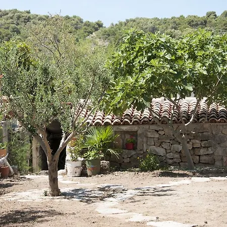 Stone House Na Rudini Zlarin