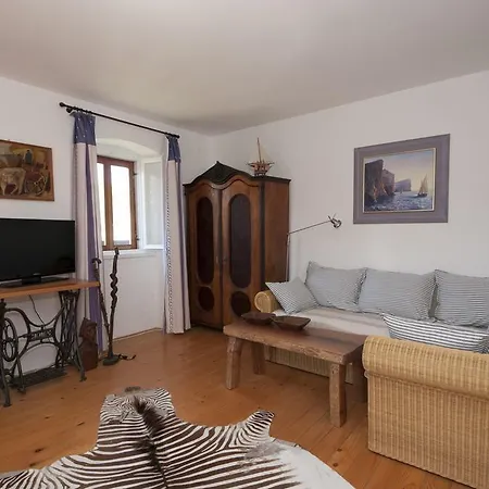 Casa de Férias Stone House Na Rudini *