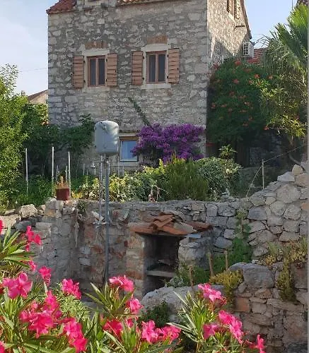 Tatil Evi Stone House Na Rudini Zlarin
