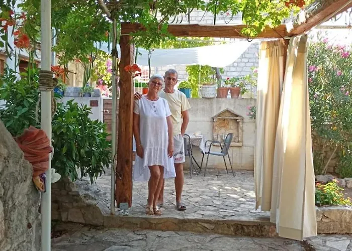 Stone House Na Rudini Tatil Evi Zlarin