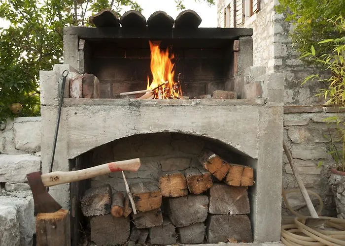 בית נופש Stone House Na Rudini זלארין