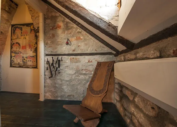 בית נופש Stone House Na Rudini זלארין