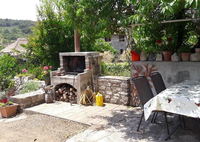 Tatil Evi Stone House Na Rudini Zlarin